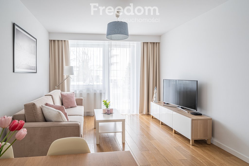 Mieszkanie dwupokojowe na sprzedaż Kołobrzeg, Jana Kasprowicza  39m2 Foto 1