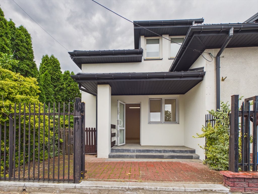 Lokal 34 m² w centrum Wesołej z dużymi oknami i tarasem Warszawa, Wesoła, 1 Praskiego Pułku WP  34m2 Foto 1