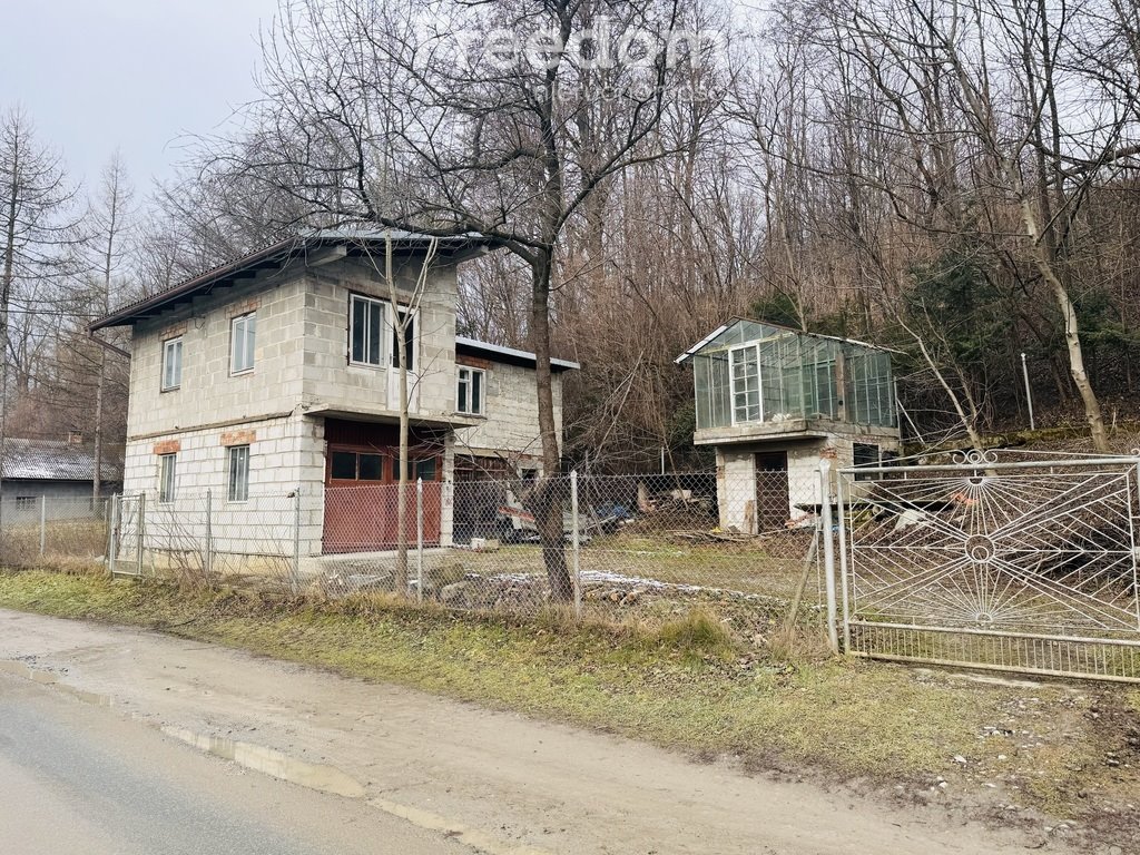 Lokal użytkowy na wynajem Głowienka  130m2 Foto 1