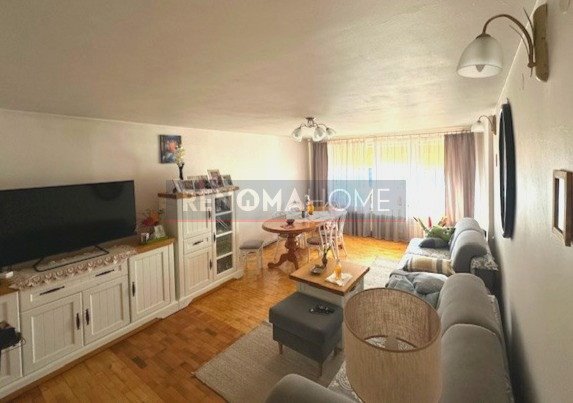 Przestronny dom 225 m² z garażami i ogrodem w spokojnej okolicy Świdnica, Śląska  225m2 Foto 1