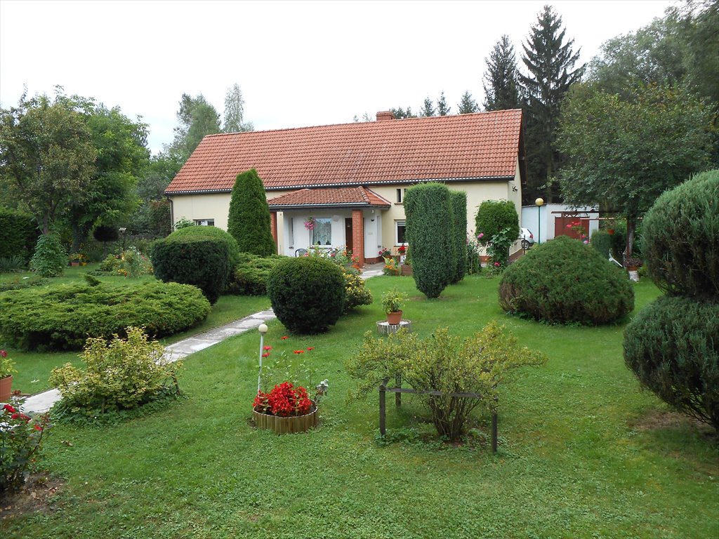 Dom wolnostojący 165 m² z ogrodem i garażem - polecam!: Kamienna Góra: obrzeża miasta