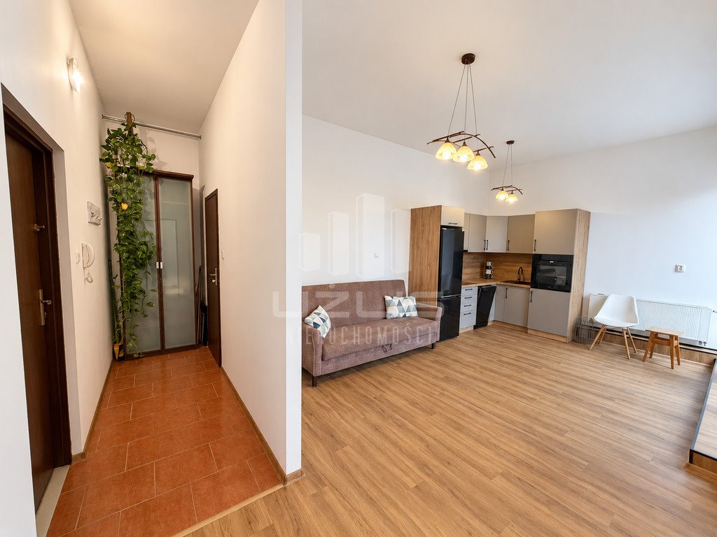 Polecam funkcjonalne 37 m² mieszkanie na Rynku w Starogardzie Gdańskim Starogard Gdański, Rynek  37m2 Foto 1