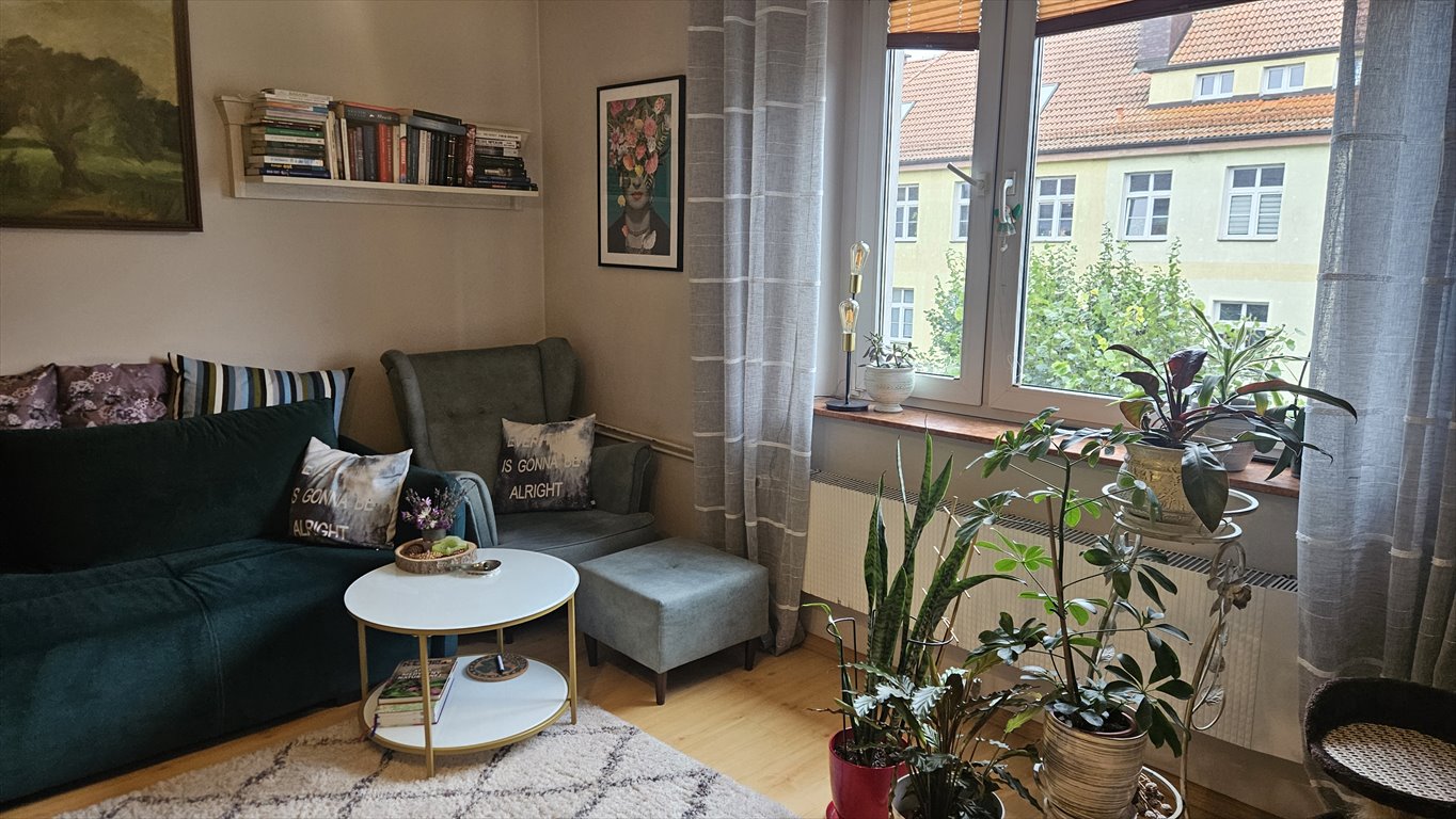 Mieszkanie trzypokojowe na sprzedaż Wałcz, Dworcowa  66m2 Foto 1