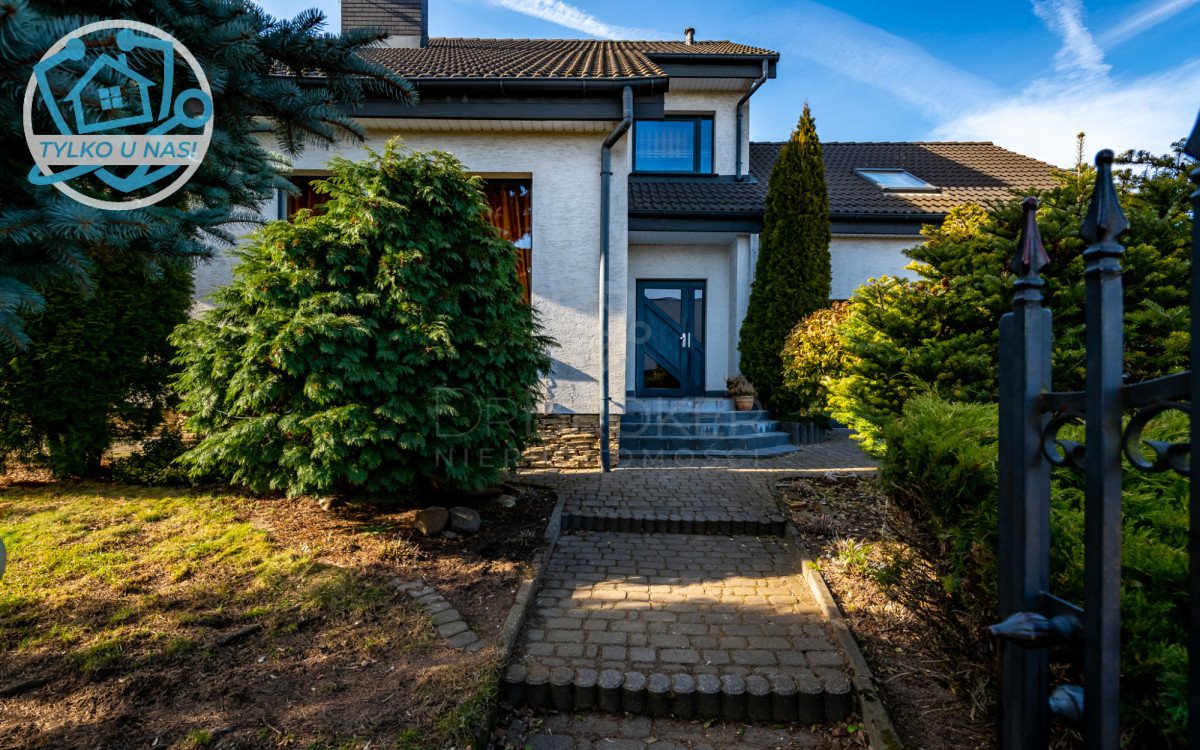 Przestronny dom 242 m² z garażem i ogrodem w Białymstoku Białystok, Jaroszówka, Gwiazdkowa  189m2 Foto 1