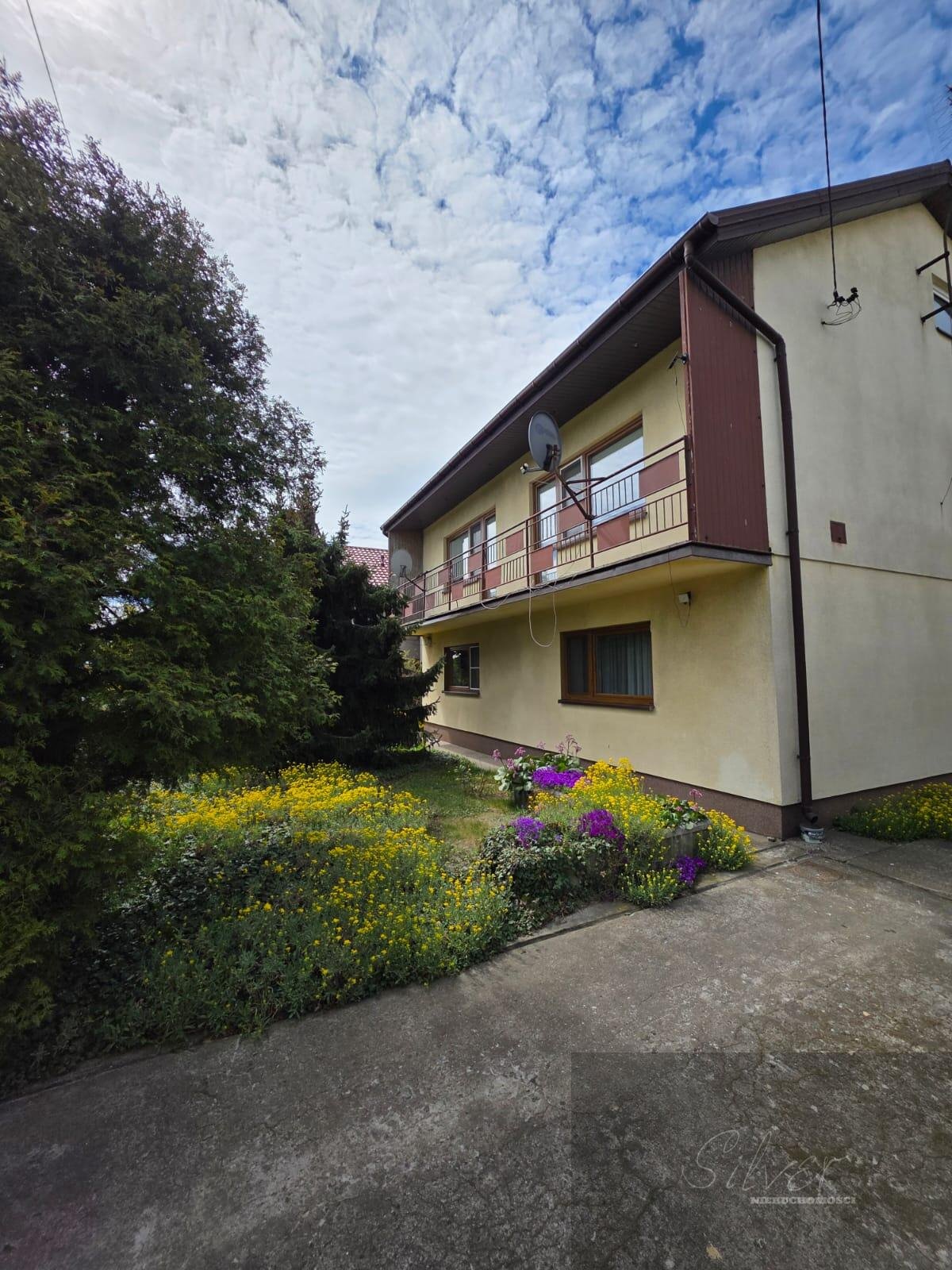 Przestronny dom 170 m² z dwoma wejściami i garażem Sanniki  172m2 Foto 1