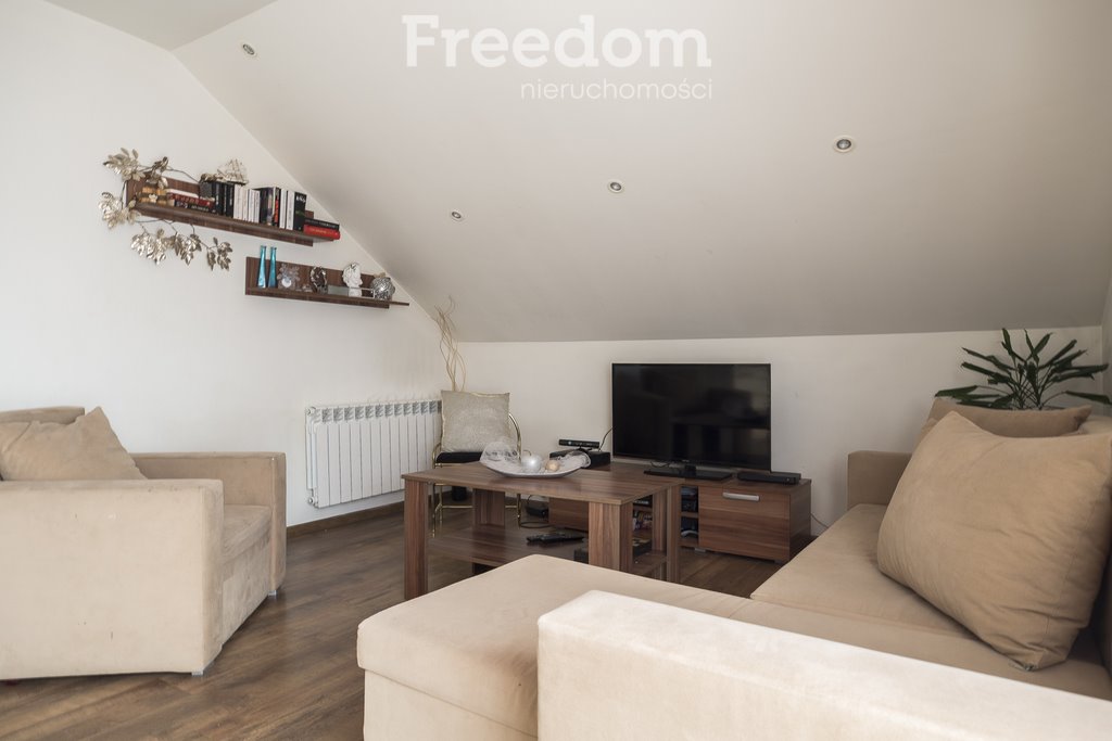 Dom na sprzedaż Chmielnik  254m2 Foto 1