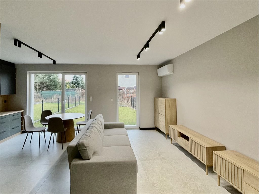 Nowoczesny dom 114 m2 z pełnym wyposażeniem i ogrodem Wilczyce, Wrocławska  114m2 Foto 1