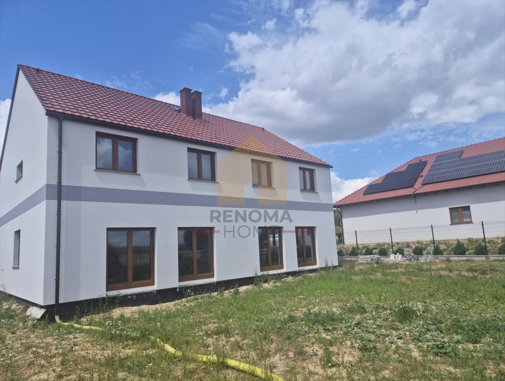 Zapraszam do obejrzenia nowoczesnego domu 132 m² z ogródkami w Legnickim Polu Legnickie Pole  135m2 Foto 1