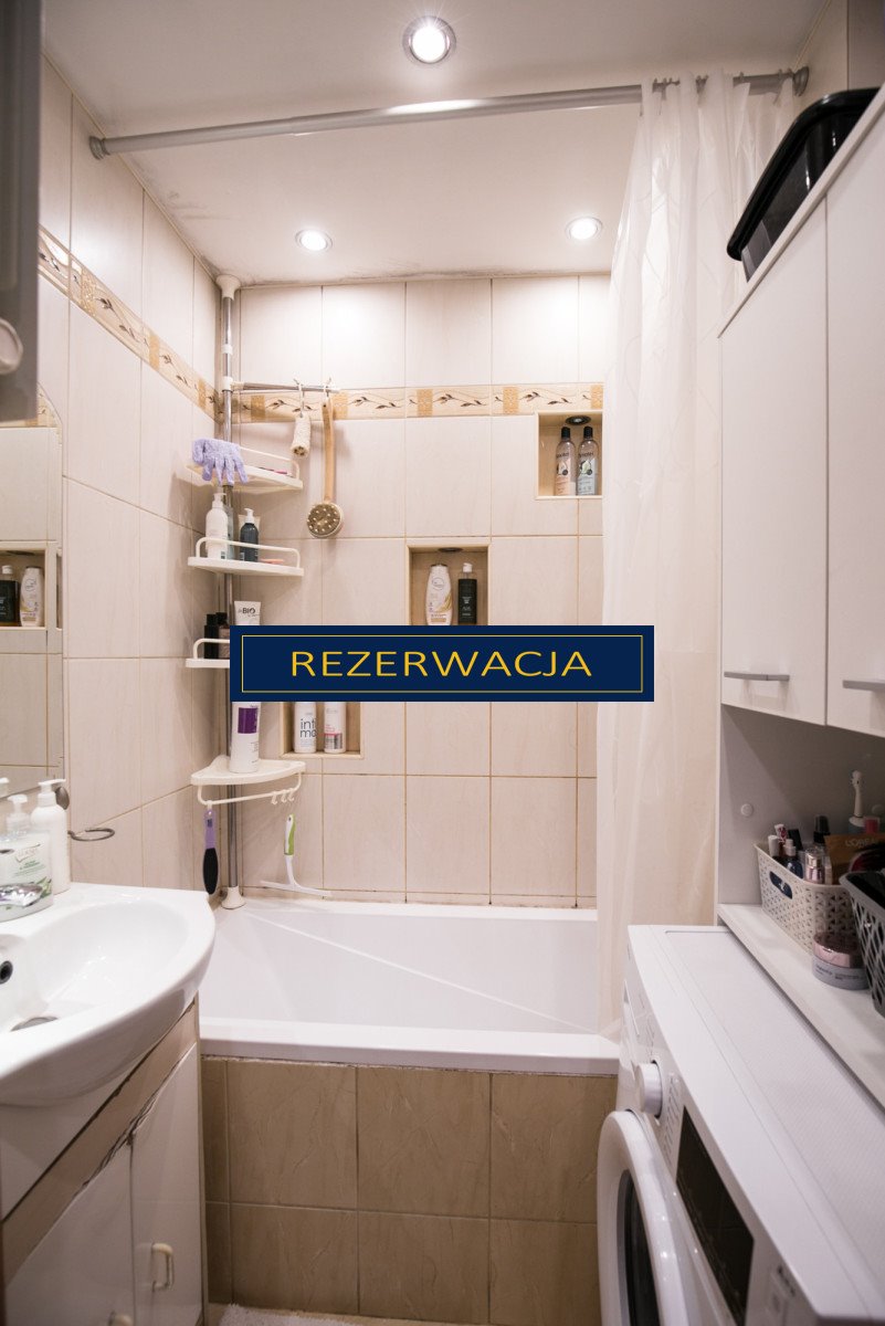 Mieszkanie czteropokojowe  na sprzedaż Kęty, 700-lecia  72m2 Foto 9