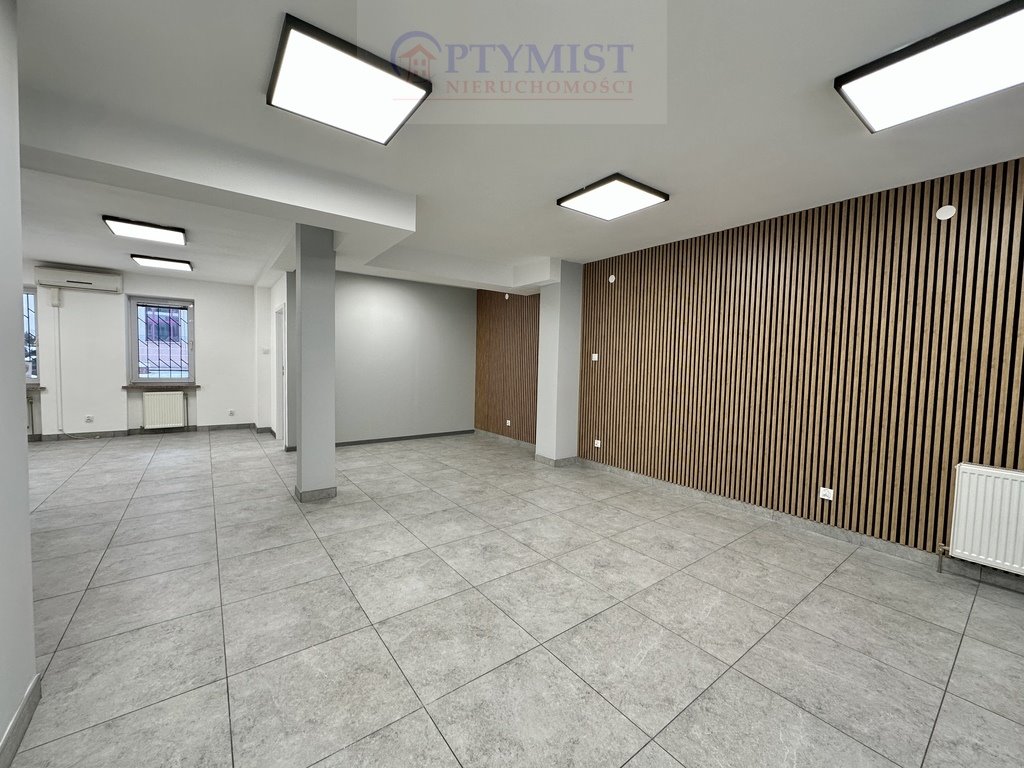 Lokal 65 m² po remoncie - idealny na biznes w Ursusie Warszawa, Ursus  65m2 Foto 1