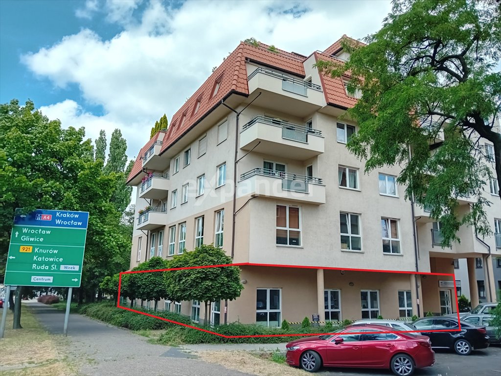 Lokal użytkowy 206,5 m2 w centrum Zabrza z witrynami i parkingiem Zabrze, Centrum, św. Urbana  207m2 Foto 1