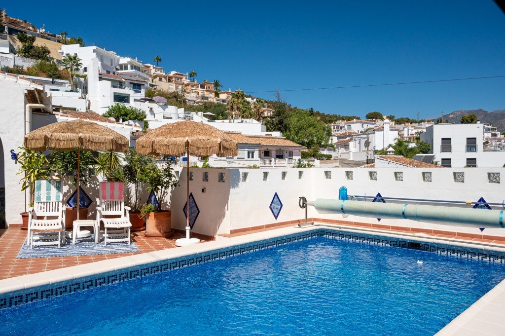 Dom na sprzedaż Hiszpania, West Nerja, West Nerja  185m2 Foto 1