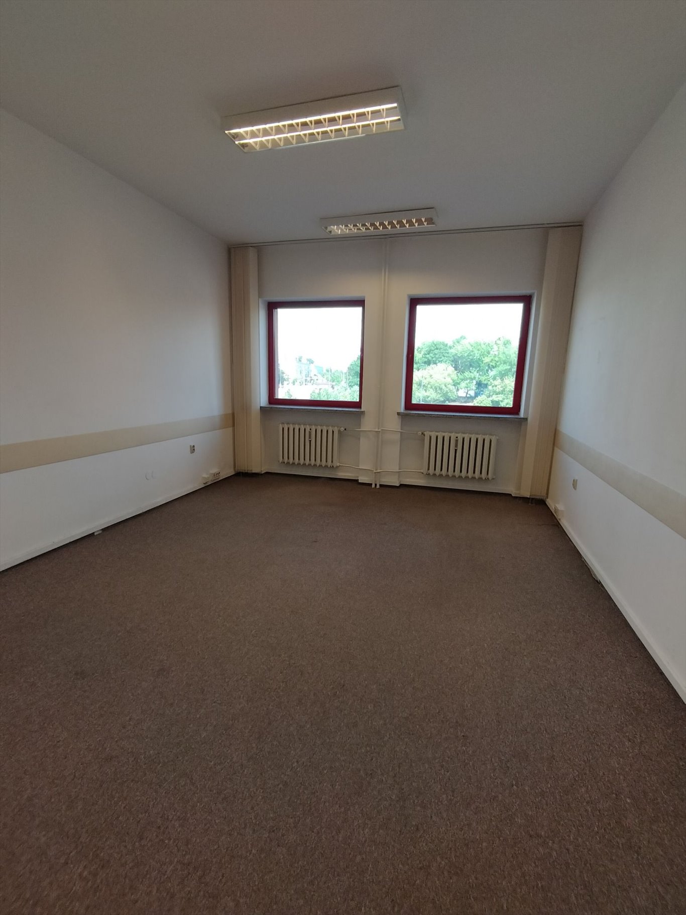 Nowoczesny lokal biurowy 34,7 m2 z klimatyzacją i salą konferencyjną Warszawa, Wola, Okopowa 47  35m2 Foto 1