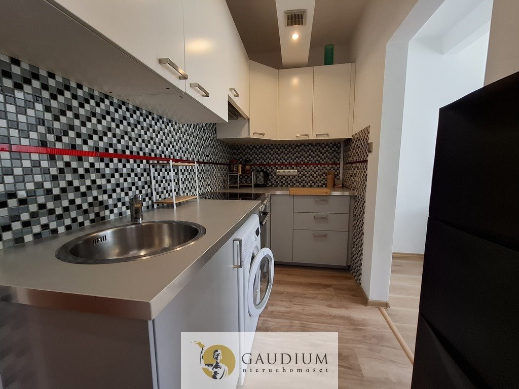 Na sprzedaż przestronne 2-pokojowe mieszkanie 26 m² w Gdańsku Gdańsk, Brzeźno, al. Aleja Gen. Józefa Hallera  26m2 Foto 1