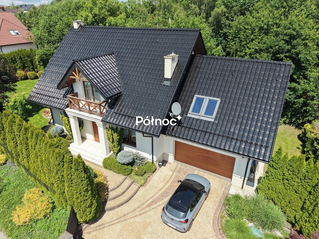 Polecam przestronny dom 241 m² z garażem i ogrodem Rzeszotary, Piastowska  241m2 Foto 1