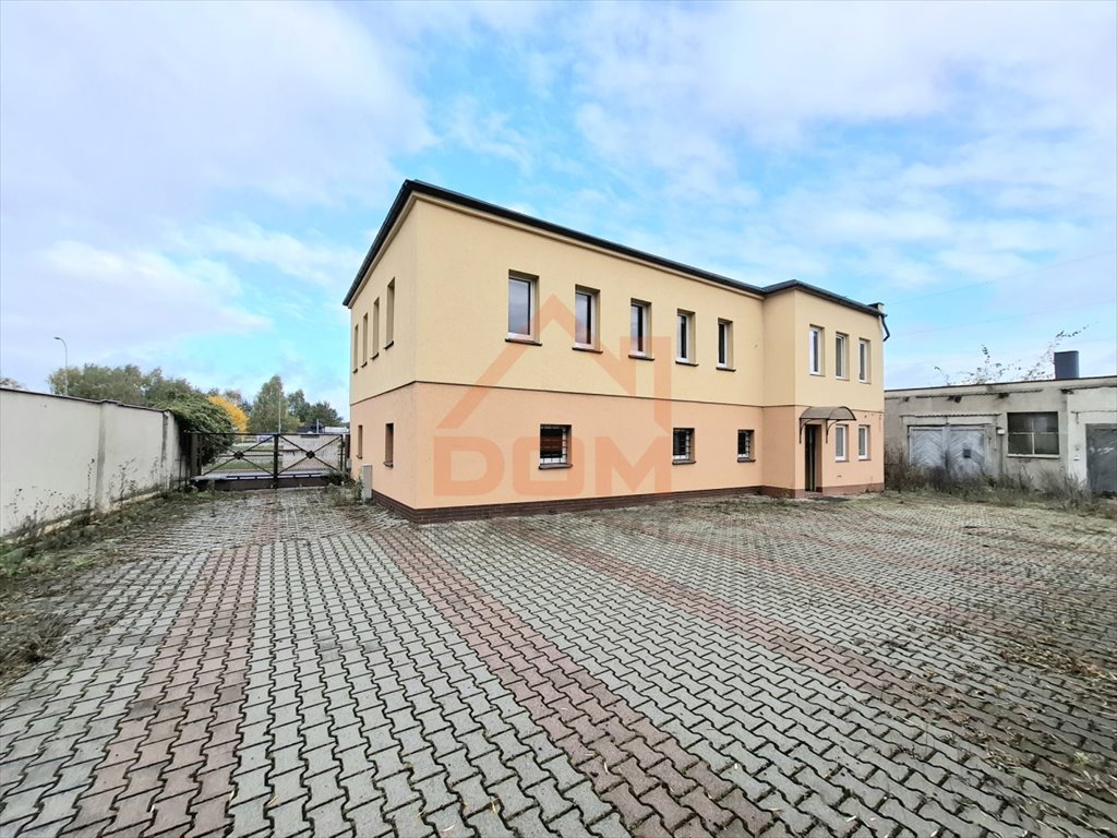 Przestronny dom 200m2 z garażem i warsztatem, gotowy do wynajmu Kruszyn Krajeński, Szosa Szubińska  200m2 Foto 1