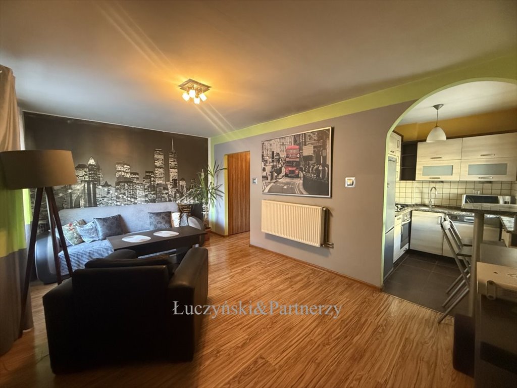 Mieszkanie dwupokojowe na sprzedaż Chełmsko Śląskie  39m2 Foto 1