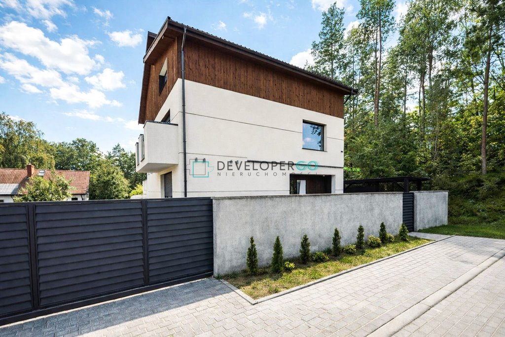 Luksusowy dom 300 m² z gabinetem i panelami słonecznymi polecam Stare Juchy, Kolejowa 43  260m2 Foto 1