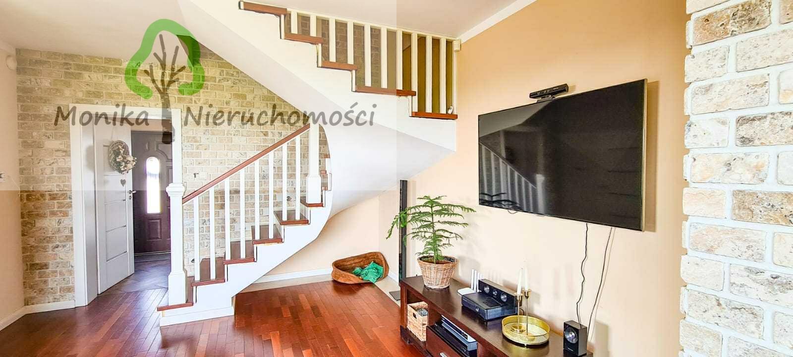 Dom z widokiem na jezioro w Lubiszewie Tczewskim Lubiszewo Tczewskie, Krótka  225m2 Foto 1