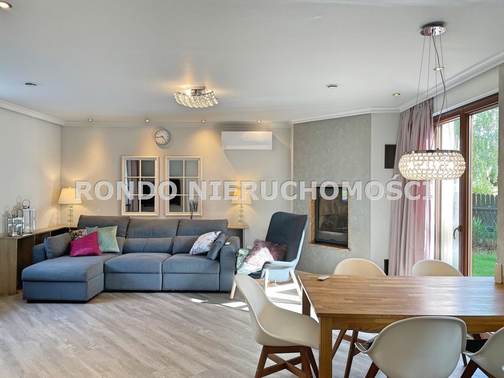 Urokliwy dom 125 m2 z ogrodem i kominkiem w Bielanach Wrocławskich Bielany Wrocławskie  125m2 Foto 1