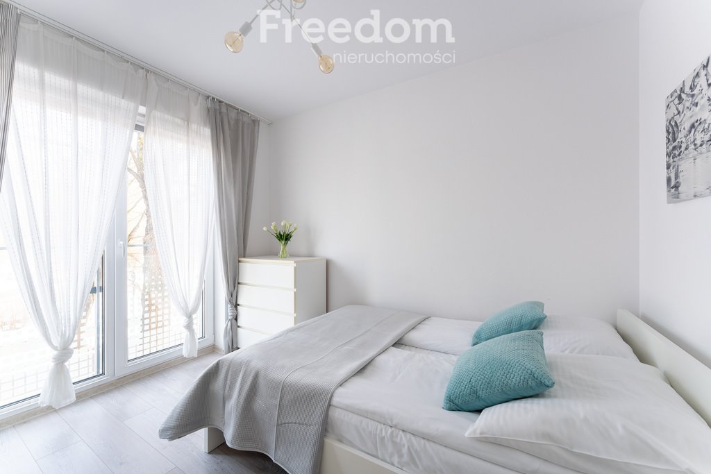 Mieszkanie trzypokojowe na sprzedaż Kołobrzeg, Solna  60m2 Foto 1