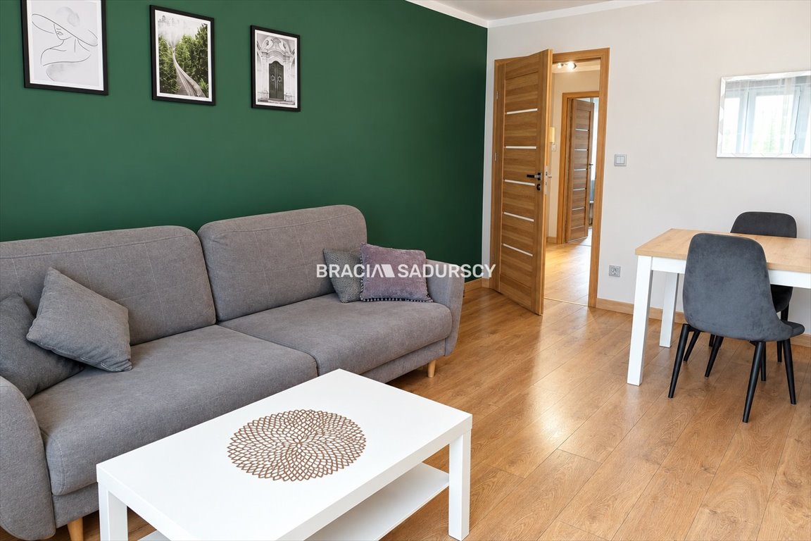 Zapraszam do wynajęcia 3-pokojowego mieszkania 60 m² z balkonem i miejscem postojowym Kraków, Kraków, Podgórze, Wielicka  60m2 Foto 1
