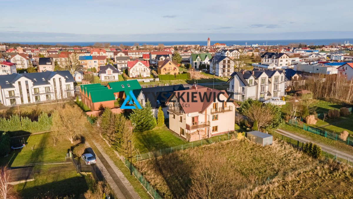 Pensjonat nad morzem z 12 pokojami i bazą klientów Władysławowo, Jana Kochanowskiego  305m2 Foto 1