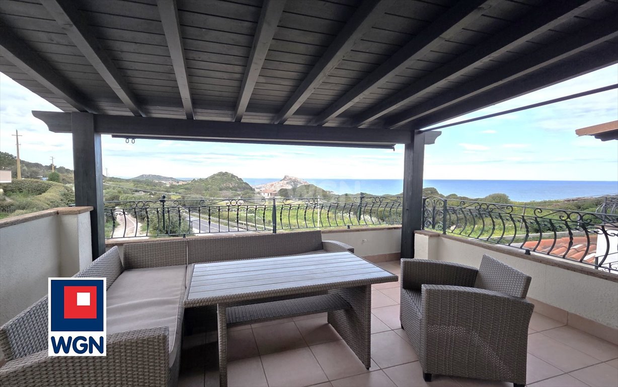 Widok na morze i zamek w Castelsardo – 70 m2, taras, parking Włochy, Castelsardo, LU BAGNU  70m2 Foto 1