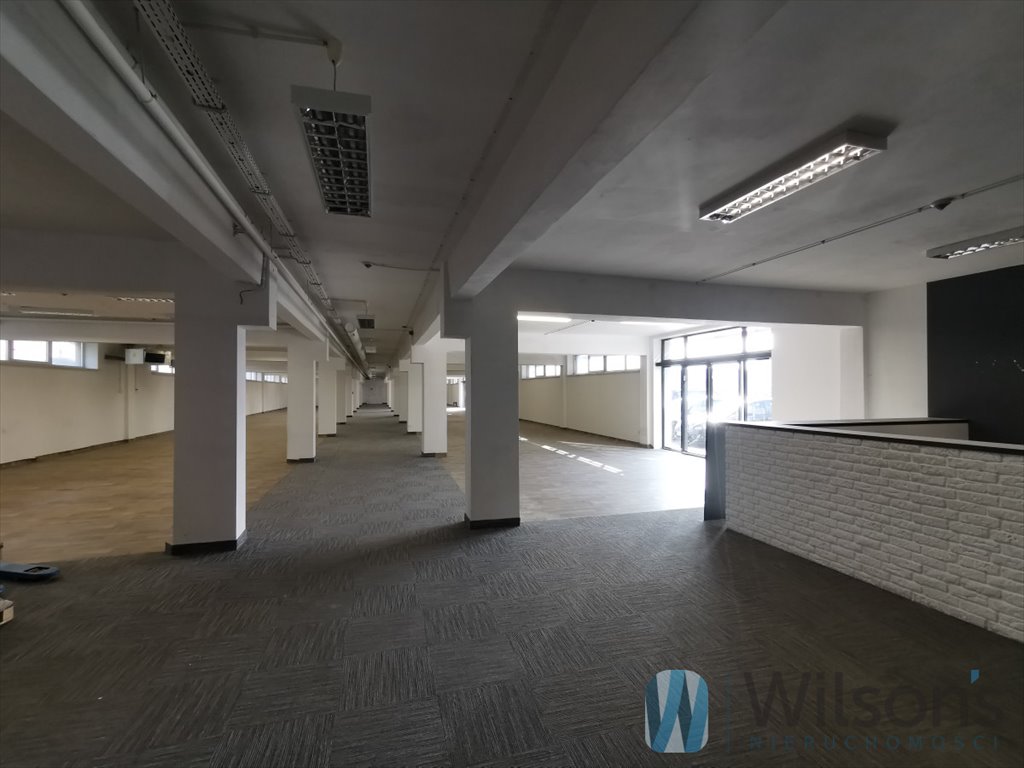 Nowoczesny lokal handlowy 764 m² z parkingiem w Radomiu Radom, 1905 Roku  764m2 Foto 1