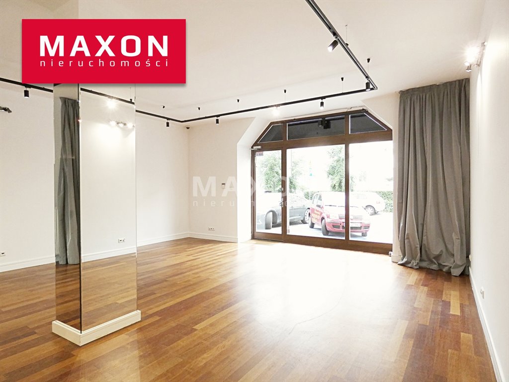 Atrakcyjny lokal usługowy 110 m² z witryną i parkingiem Warszawa, Śródmieście, Wspólna  110m2 Foto 1