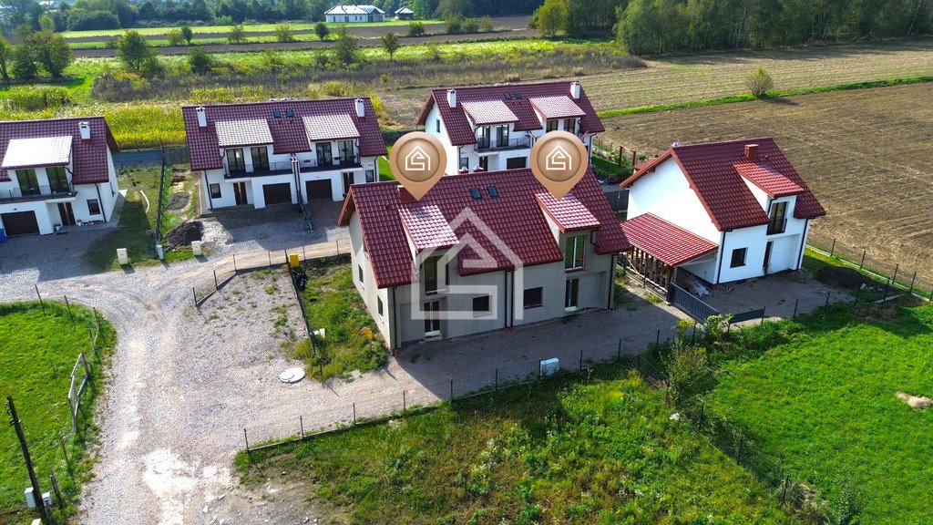 Dom na sprzedaż Dąbrowa  144m2 Foto 1