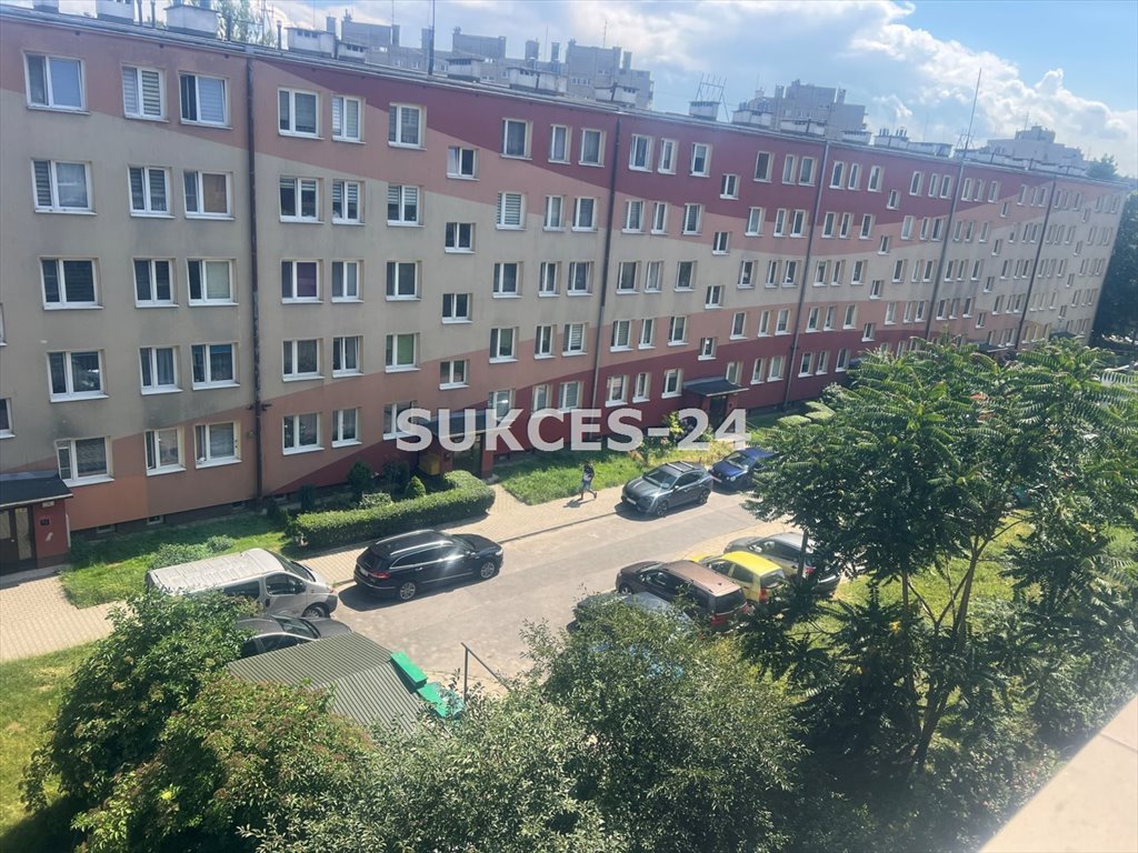 Mieszkanie trzypokojowe na sprzedaż Kraków, Mistrzejowice  55m2 Foto 1