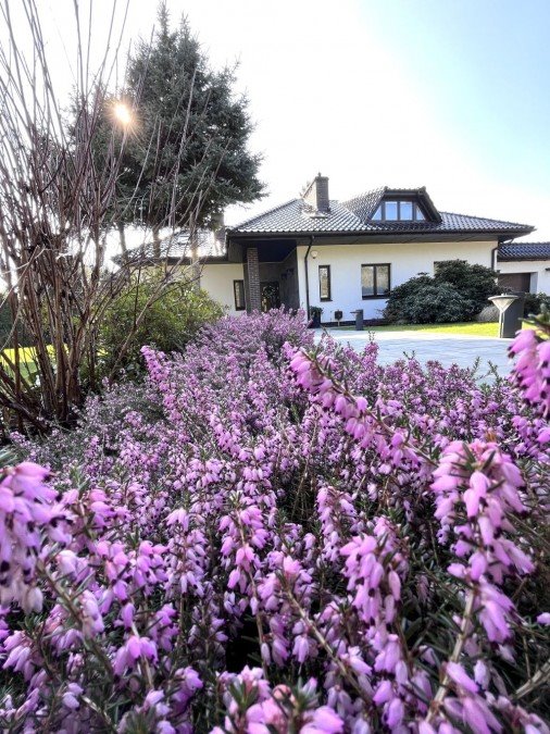 Przestronny dom z kominkiem i dużym ogrodem w Motaniu Motaniec  290m2 Foto 1