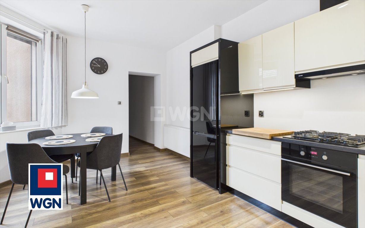 Mieszkanie trzypokojowe na sprzedaż Odolanów, Centrum, Plac Kościuszki  92m2 Foto 1