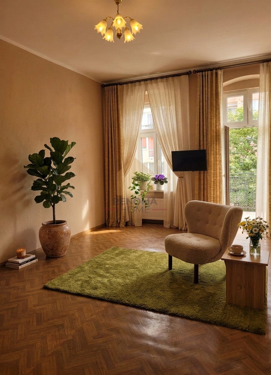 Zapraszam do 76 m² mieszkania z zabytkowymi piecami i balkonem Legnica  76m2 Foto 1