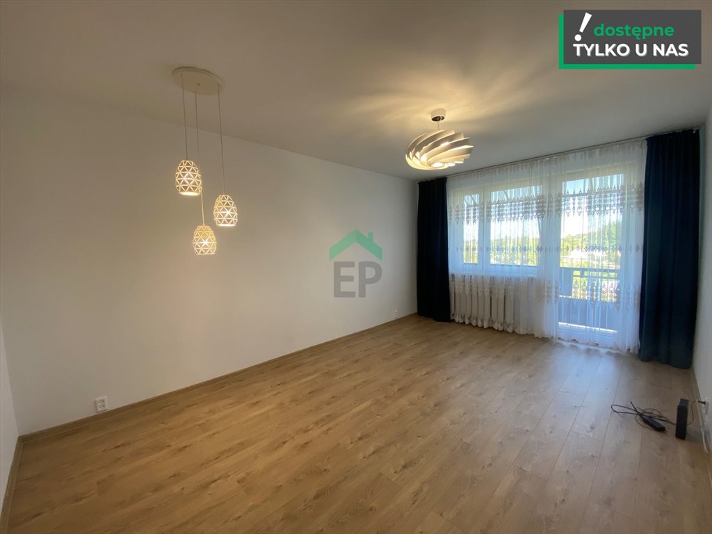 Mieszkanie trzypokojowe na sprzedaż Częstochowa, Wrzosowiak  61m2 Foto 1