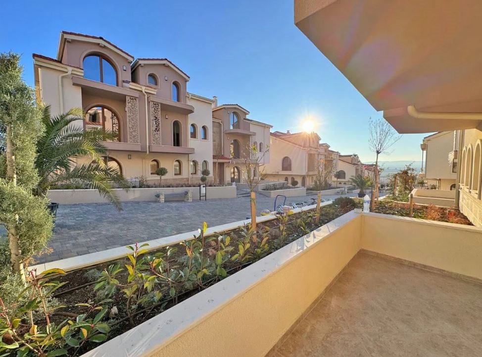 Nowoczesny apartament 56 m² z dużym tarasem, basenem i ogrodami Bułgaria, Kosharitsa, Kosharitsa  56m2 Foto 1