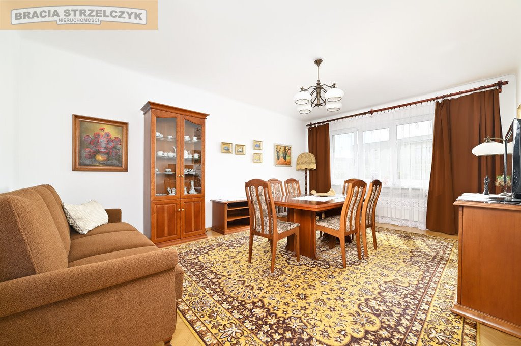 Polecam przestronne 2-pokojowe mieszkanie 64 m² z ogrodem w Gocławku Warszawa, Praga-Południe, Zawierciańska  64m2 Foto 1