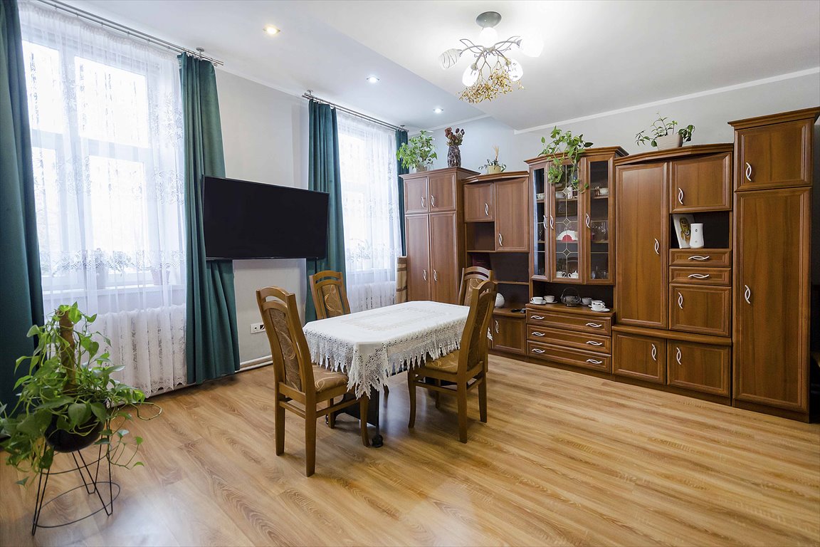 Do sprzedania przestronne 3-pokojowe mieszkanie 62,38 m² w Radymnie Radymno, Rynek  62m2 Foto 1