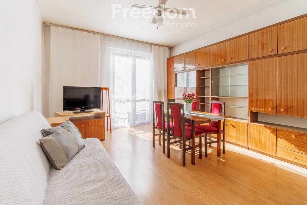 Mieszkanie dwupokojowe na sprzedaż Tarnów, Czerwonych Klonów  63m2 Foto 1