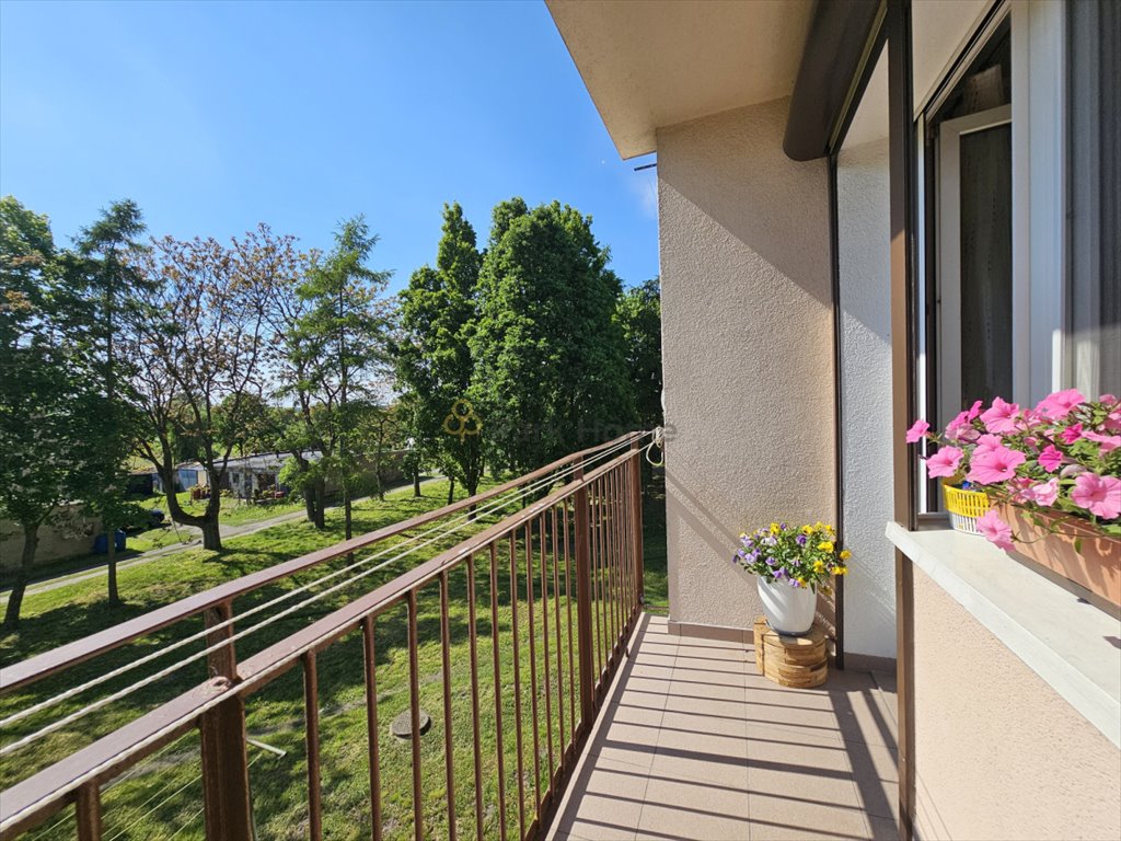Na sprzedaż przestronne 3-pokojowe mieszkanie 75,7 m² z garażem i piwnicą Brodnica  76m2 Foto 1