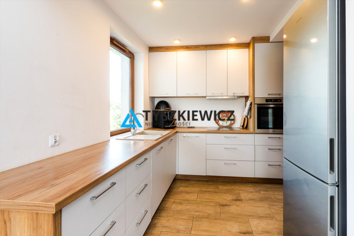 Dom z widokiem na jezioro w Wyrówno – 90 m2, duża działka Wyrówno  90m2 Foto 1