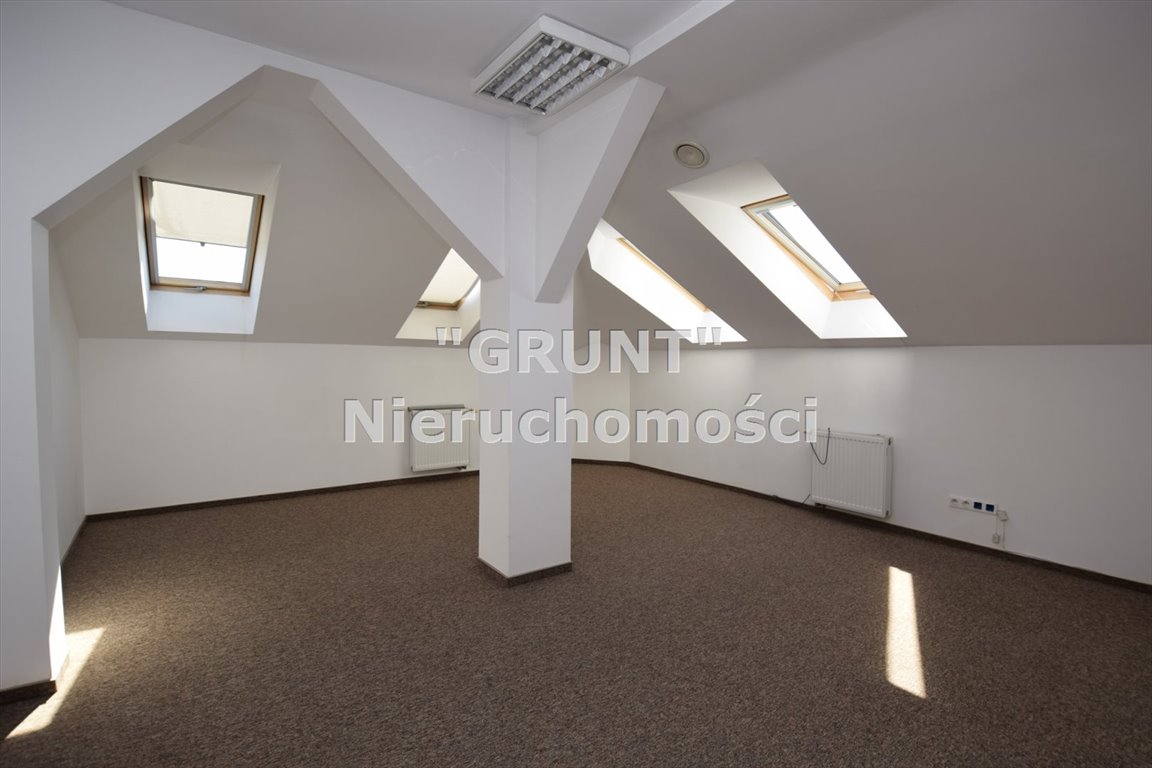 Lokal usługowy 50 m² z windą w centrum Piły - 2 gabinety Piła, Śródmieście  50m2 Foto 1