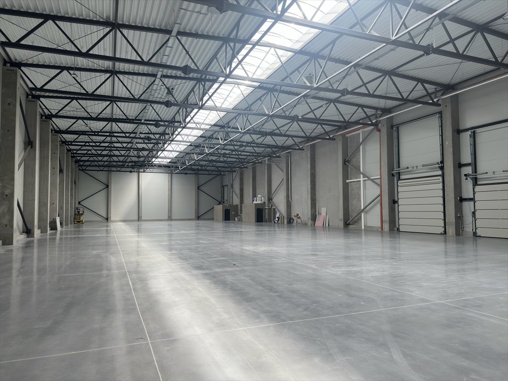 Magazyn na wynajem Blizne Łaszczyńskiego, Diamentowa 1  1 950m2 Foto 1