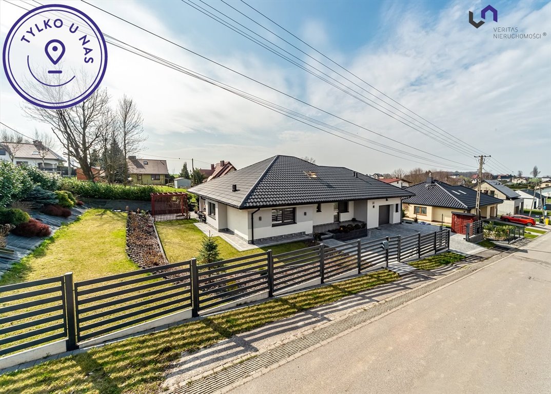 Komfortowy dom 225 m² z niezależnym mieszkaniem (Pszczyna) Łąka  225m2 Foto 1