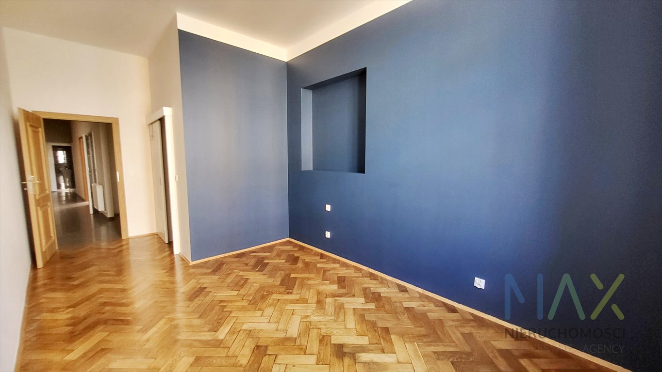 Mieszkanie czteropokojowe  na sprzedaż Kraków, Stare Miasto, Sarego  105m2 Foto 3