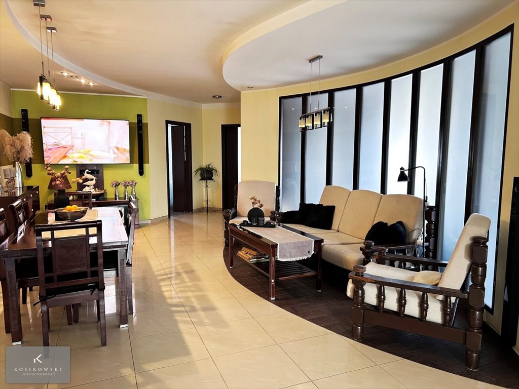 Duży dom z potencjałem 309 m2 + garaż 87 m2, inwestycja Namysłów, gmina Świerczów  309m2 Foto 1