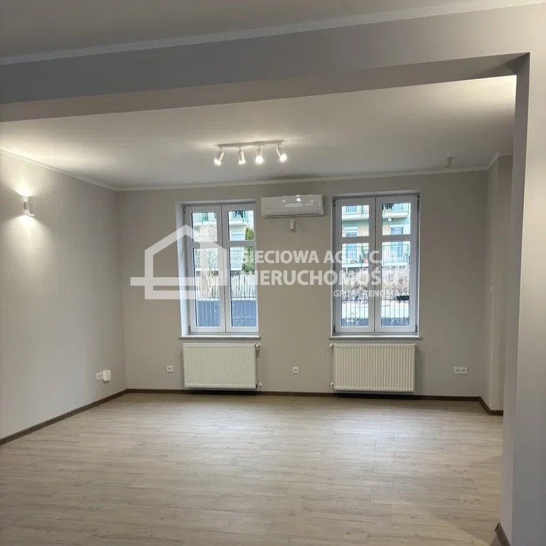 Lokal 51m2 w centrum Sopotu z witryną i klimatyzacją polecam Sopot, Centrum  51m2 Foto 1