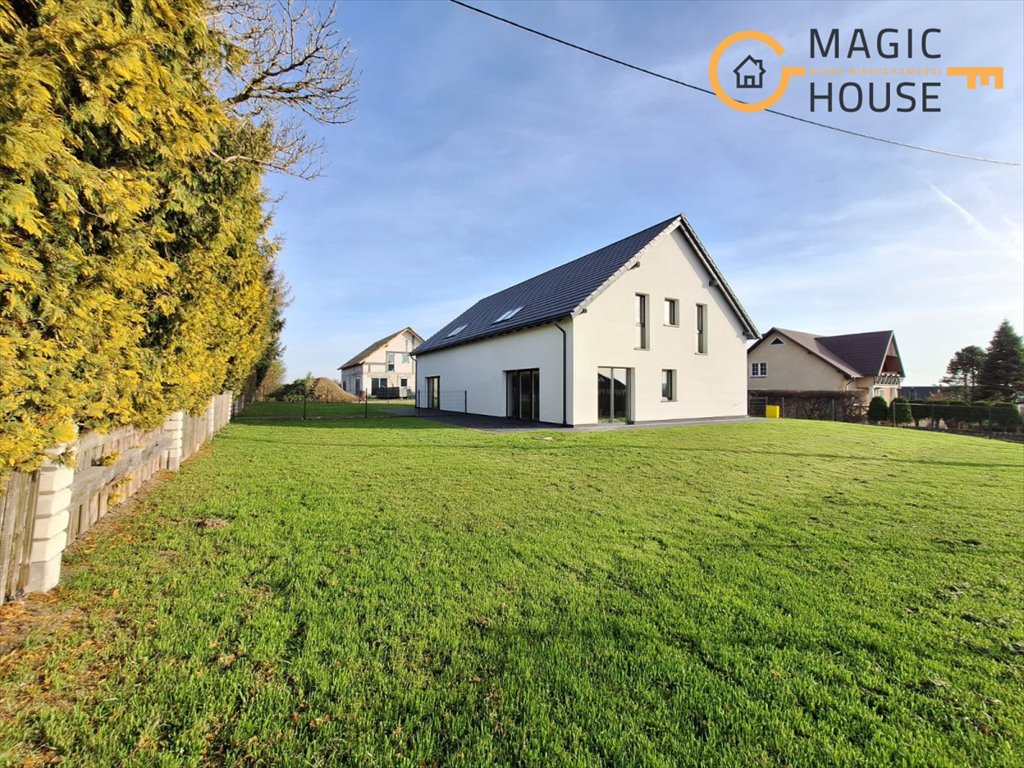 Do sprzedania przestronny bliźniak 146 m² z dużą działką i widokiem na jezioro Kiełpino, Starowiejska  146m2 Foto 1
