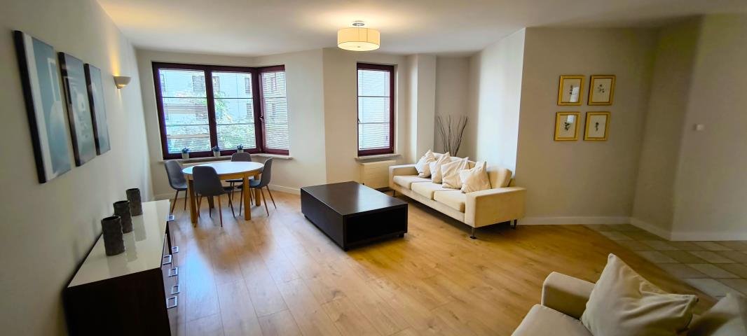 Mieszkanie trzypokojowe na wynajem Warszawa, Wola, Łucka  105m2 Foto 1